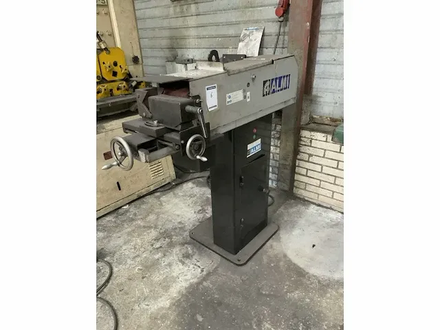 Almi - pijpuitslijpmachine - afbeelding 2 van  6