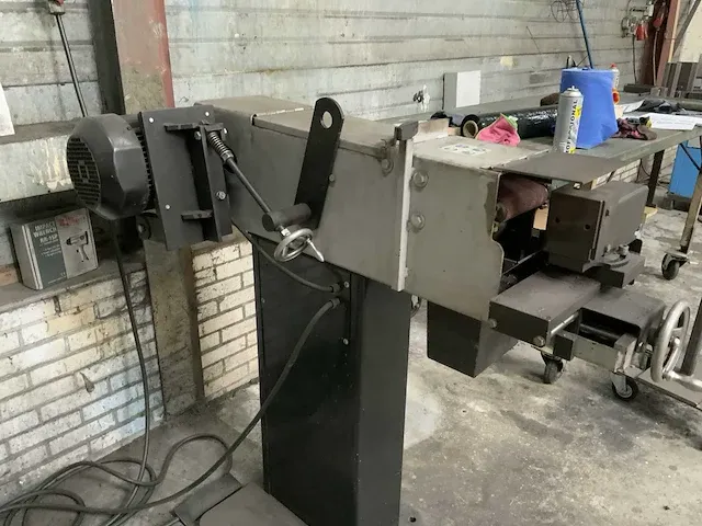 Almi - pijpuitslijpmachine - afbeelding 4 van  6