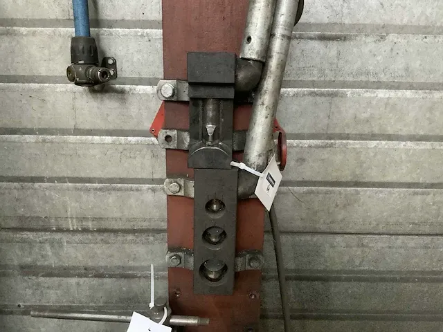Almi buigmachine en pijpuitklinker - afbeelding 4 van  8
