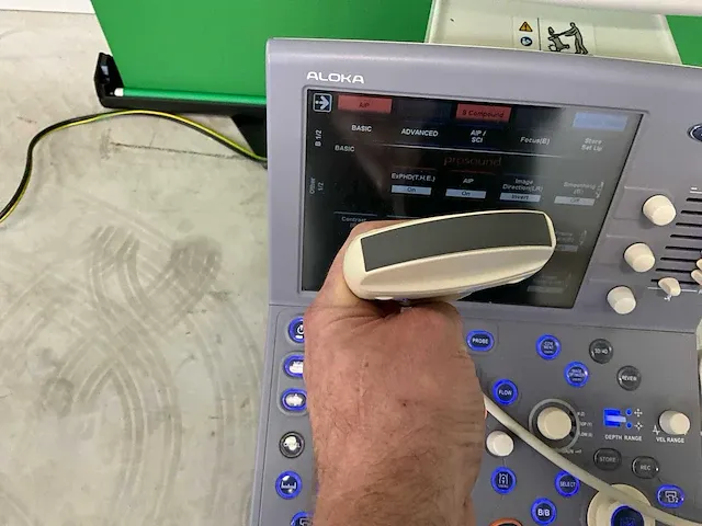 Aloka - prosound a6 - echografie apparaat - 2010 - afbeelding 8 van  12