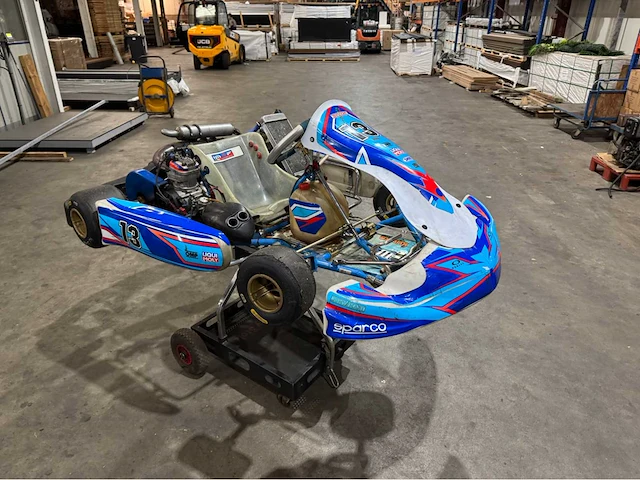 Alonso iame x30 kart - afbeelding 8 van  15