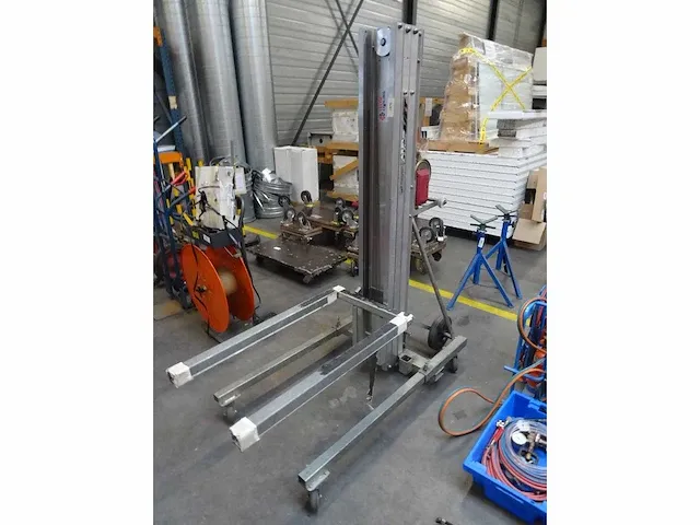 Alp-lift - lmg-475 - montagelift - afbeelding 2 van  3