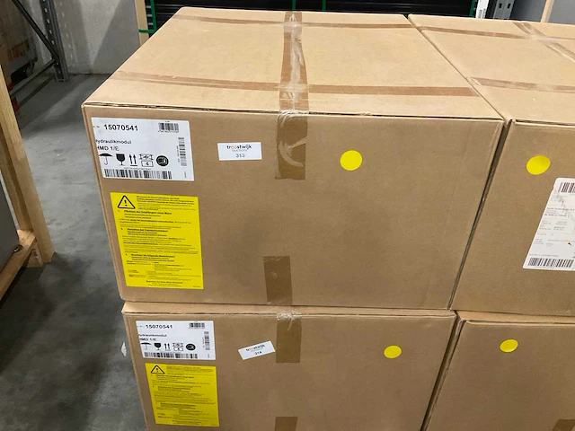 Alpha innotec 15070541 hydrauliekmodule - afbeelding 1 van  5