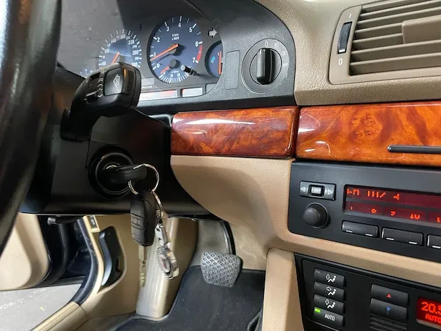 Alpina b10 v8 4.6 sedan e39 340pk 1998 bmw - afbeelding 27 van  44