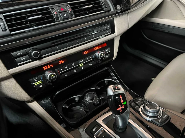 Alpina b5 f10 v8 biturbo 507pk 2010 - afbeelding 17 van  59