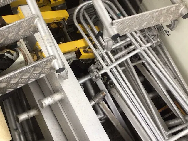 Altec plateausteiger - afbeelding 4 van  33