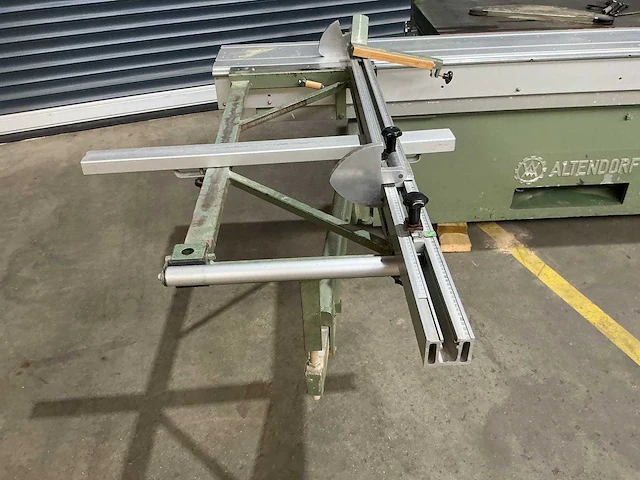 Altendorf - 1987 - f90 - formaatcirkelzaagmachine - afbeelding 10 van  16