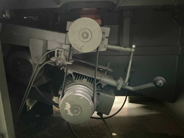 Altendorf - 1987 - f90 - formaatcirkelzaagmachine - afbeelding 13 van  16