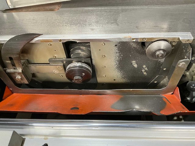 Altendorf - 2004 - wa 80 - formaatcirkelzaagmachine - afbeelding 9 van  12