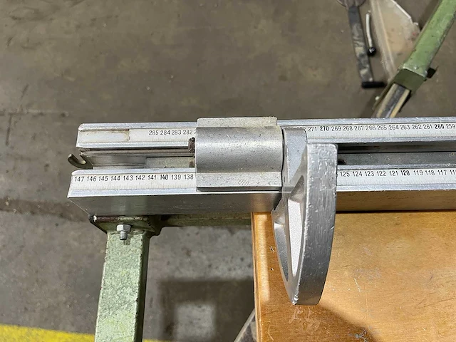 Altendorf - f45 - formaatcirkelzaagmachine - 1985 - afbeelding 11 van  17