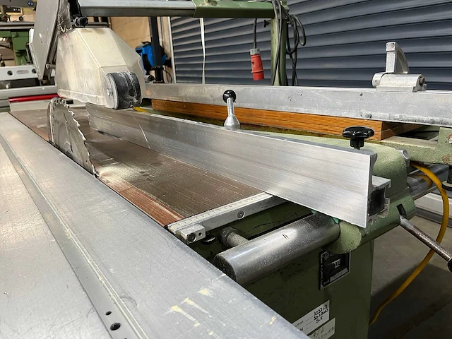 Altendorf - f45 - formaatcirkelzaagmachine - 1985 - afbeelding 15 van  17