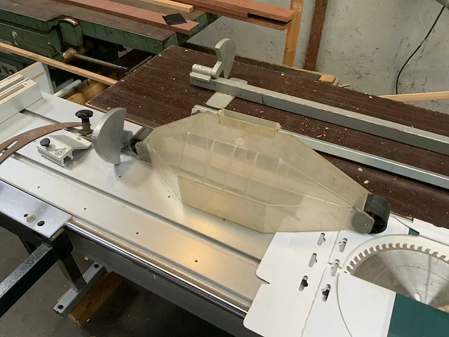 Altendorf f-45 formaatzaag machine - afbeelding 27 van  40