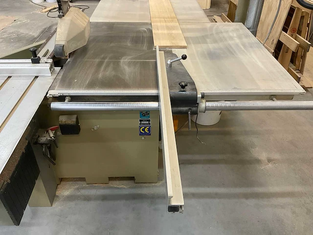 Altendorf f45 elmo 3 formaatcirkelzaagmachine met duplex dubbele verstekaanslag - afbeelding 16 van  17