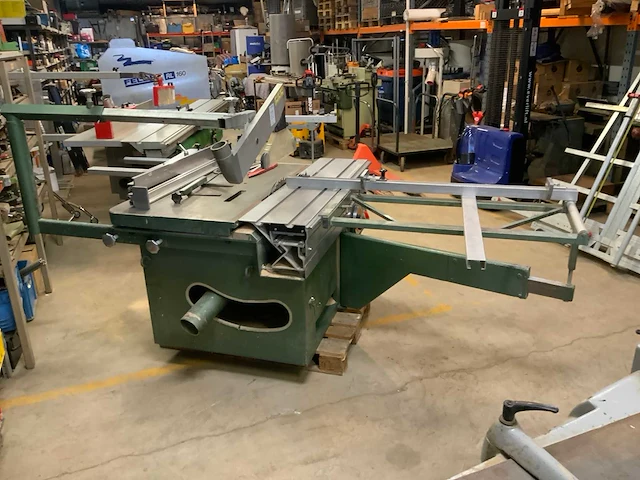 Altendorf formaatcirkelzaagmachine - afbeelding 3 van  9