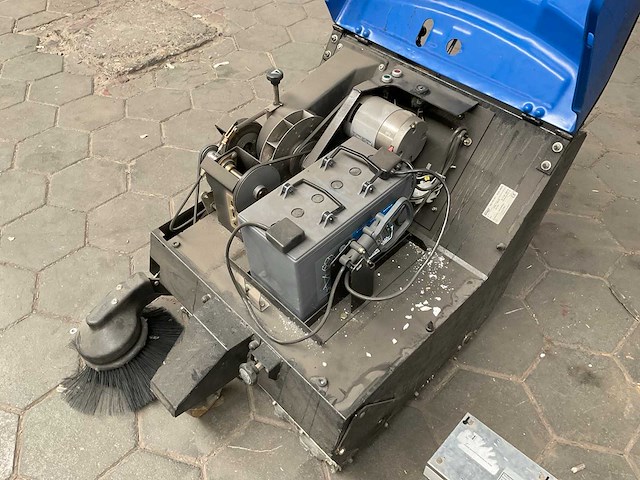 Alto kse 970 veegmachine - afbeelding 6 van  10