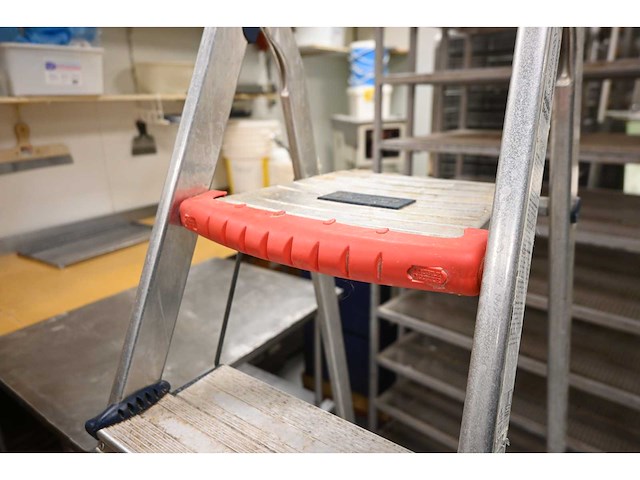 Altrex double decker aluminium uitzettrap - afbeelding 3 van  4