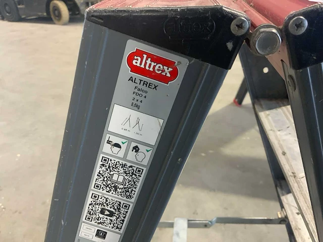 Altrex falco fdo4 2x4 dubbelzijdige trap - afbeelding 4 van  4