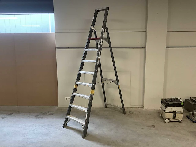 Altrex falco feo 8 uitzettrap - afbeelding 1 van  4
