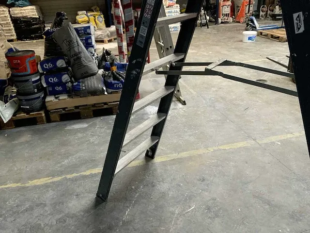 Altrex falco trapladder - afbeelding 5 van  7