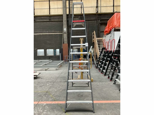 Altrex feo 10 falco trap - afbeelding 3 van  4
