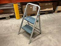 Altrex giant g402 huishoudtrap - afbeelding 1 van  2