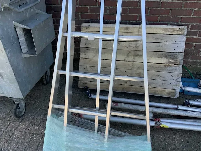 Altrex ksu 2 x 10 aluminium ladder - afbeelding 2 van  6