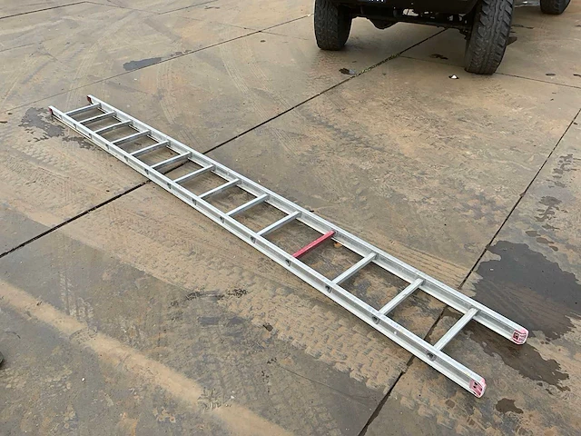 Altrex ladder - afbeelding 1 van  4