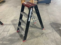 Altrex pro+ taurus 2x4 dubbelzijdige trap - afbeelding 1 van  4