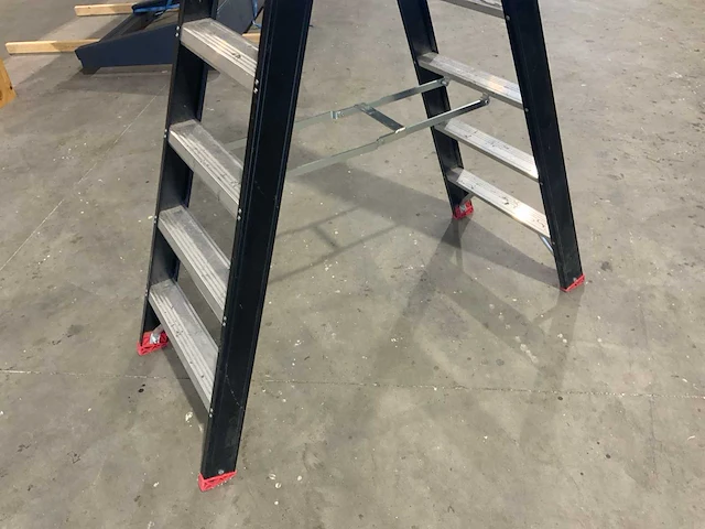 Altrex pro+ taurus 2x7 dubbelzijdige trap - afbeelding 4 van  9