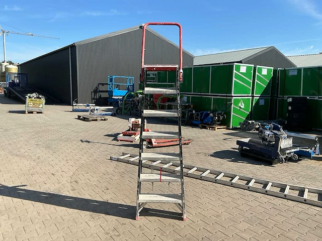 Altrex pro+ taurus tdo 7-nl trap - afbeelding 1 van  3