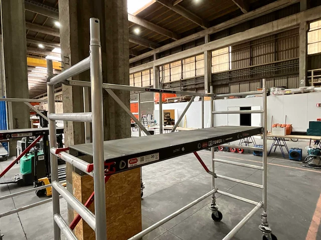 Altrex rs tower 5 kamersteiger - afbeelding 3 van  8