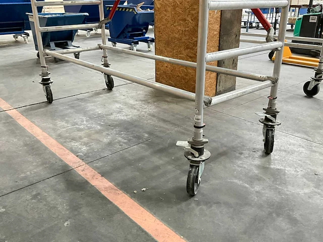 Altrex rs tower 5 kamersteiger - afbeelding 4 van  8
