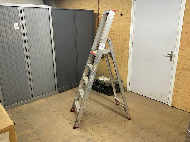 Altrex sierra seo 5 uitzettrap - afbeelding 1 van  4