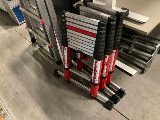 Altrex smart up uitschuifladder - afbeelding 1 van  2
