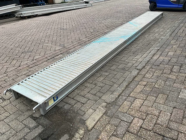 Altrex stage walkway - afbeelding 1 van  8