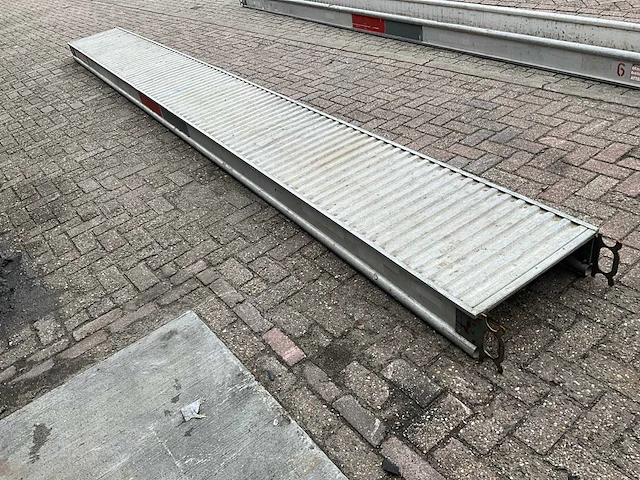 Altrex stage walkway - afbeelding 6 van  6