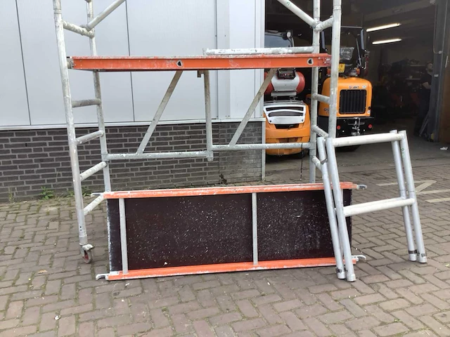 Altrex steiger - afbeelding 3 van  4