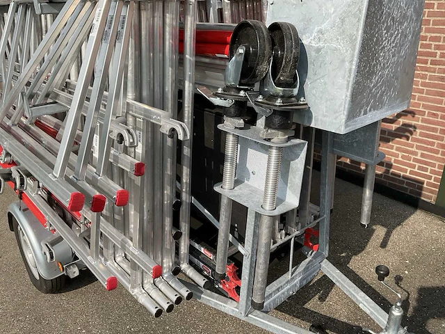 Altrex steigeraanhanger met rolsteiger - afbeelding 4 van  19