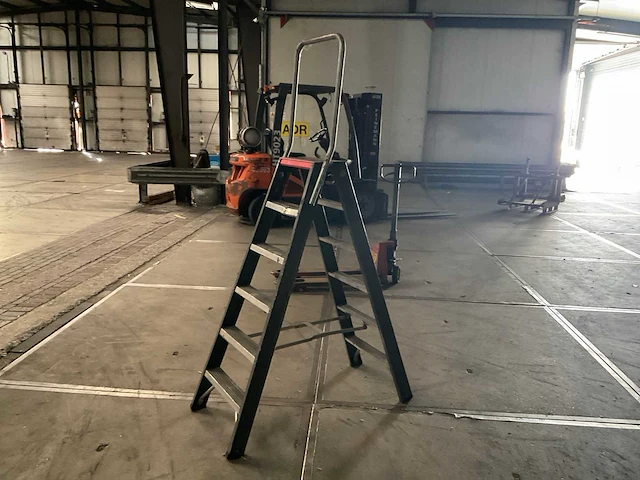 Altrex trap - afbeelding 6 van  9