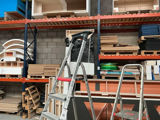 Altrex uitzettrap (3x) - afbeelding 3 van  10