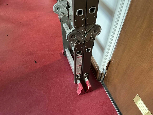 Altrex var trex vouwladder ladder en trap - afbeelding 3 van  4