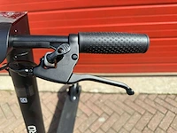Alucard elektrische step - afbeelding 5 van  14
