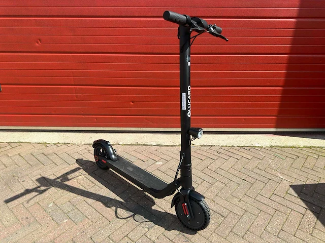 Alucard elektrische step - afbeelding 8 van  14