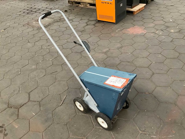 Alumagoal veldlijnmachine - afbeelding 2 van  4