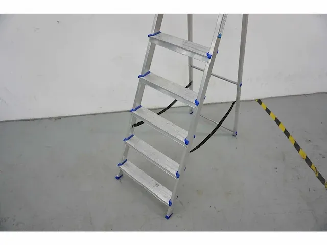 Alumexx - uitzettrap - afbeelding 2 van  4