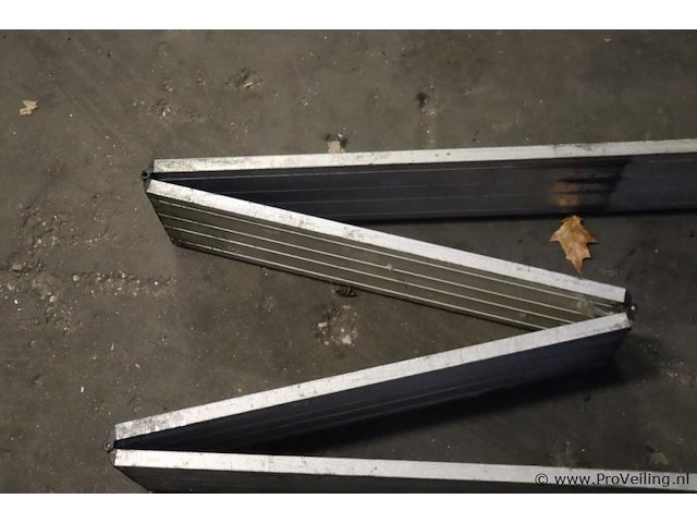 Aluminium bat rand - 242x222x16cm - afbeelding 4 van  6