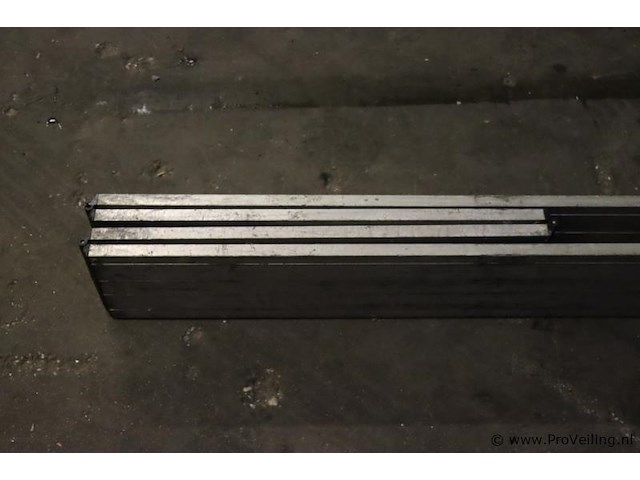 Aluminium bat rand - 242x222x16cm - afbeelding 5 van  6