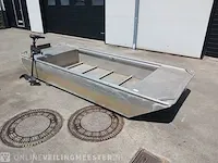 Aluminium boot met elektrische buitenboordmotor minn kota - afbeelding 1 van  12