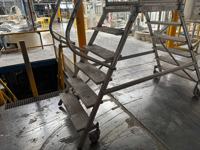 Aluminium bordes trap - afbeelding 8 van  12