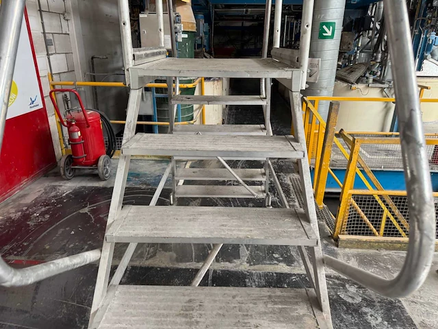 Aluminium bordes trap - afbeelding 10 van  12